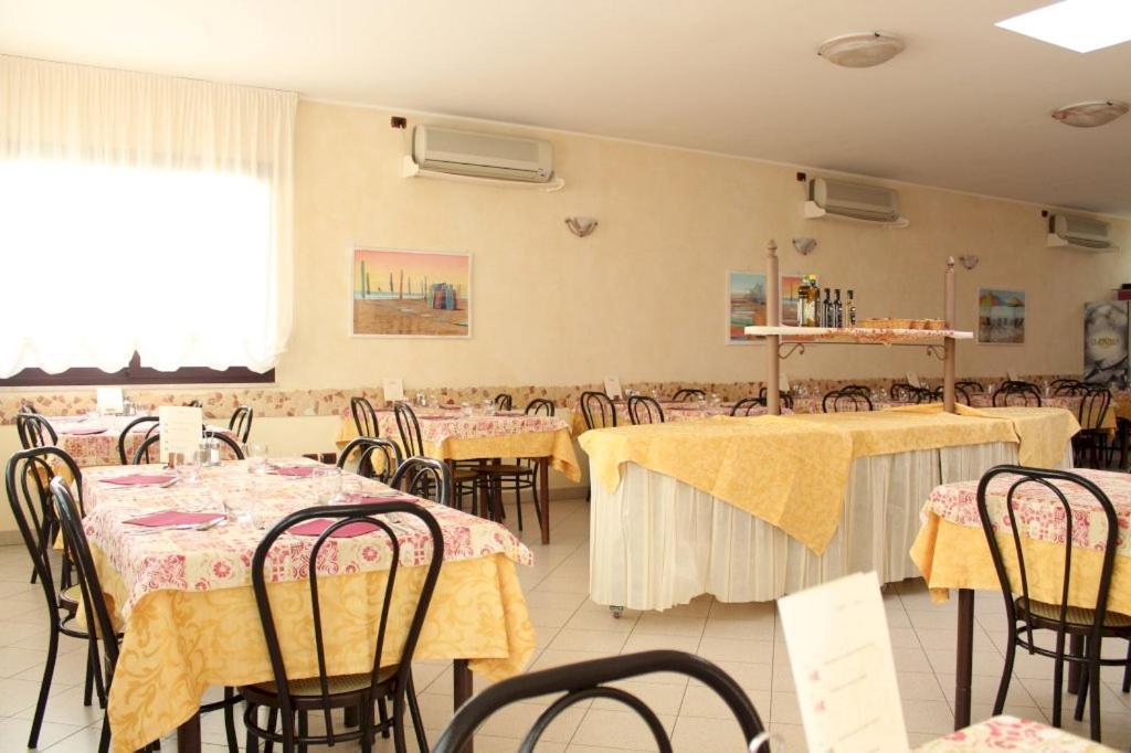Hotel Turismo Rimini Exterior photo